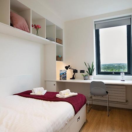 Goldcrest Village Rooms University Of 戈尔韦 外观 照片