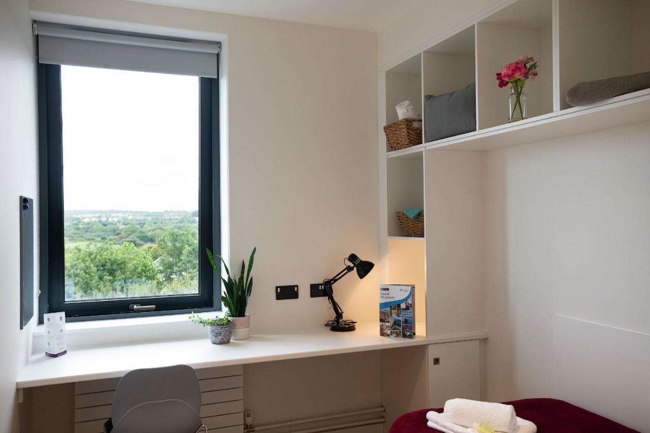 Goldcrest Village Rooms University Of 戈尔韦 外观 照片